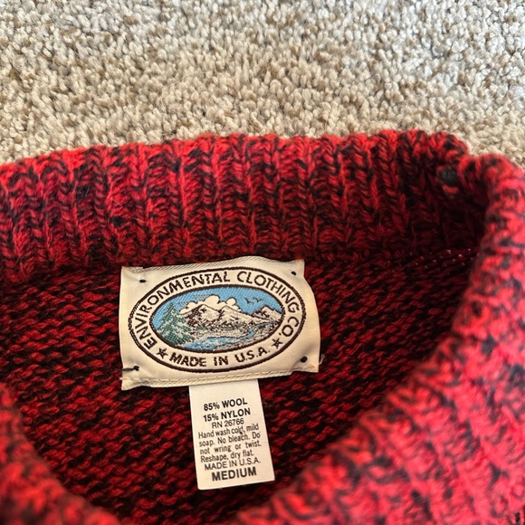 VINTAGE WOOL Red Sweater - Picture 2 of 4